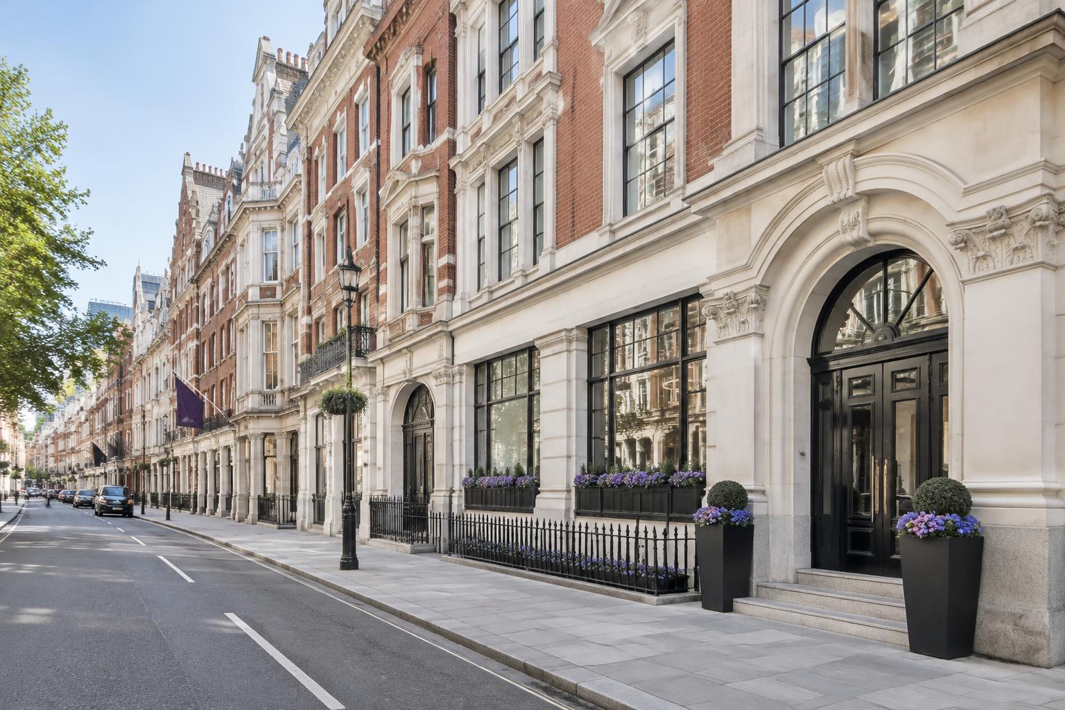 Illustrative London office architecture